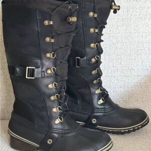 Sorel Conquest Carly Black Women's Winter Lace-Up Boots 8